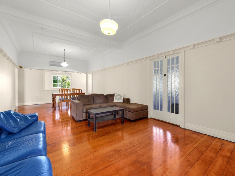 25 Elimatta Drive, Ashgrove QLD 4060