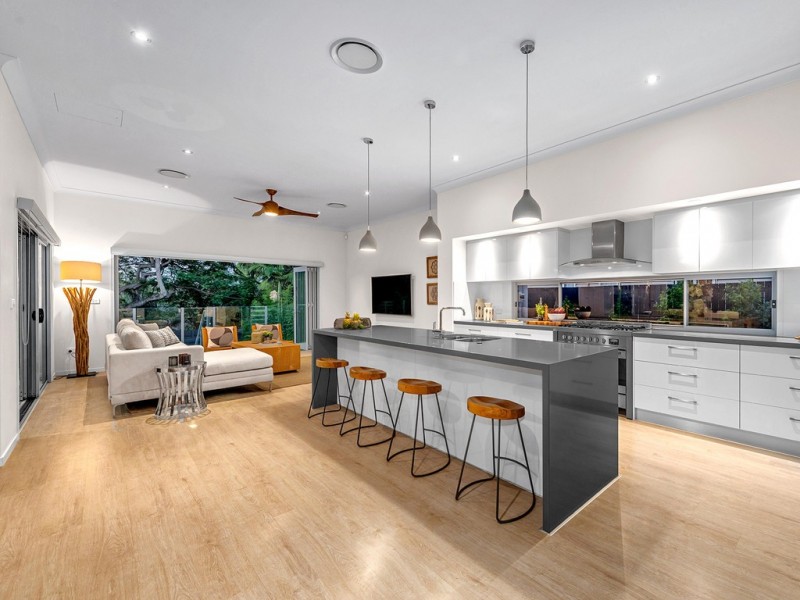 2 Mareeba Road, Ashgrove QLD 4060