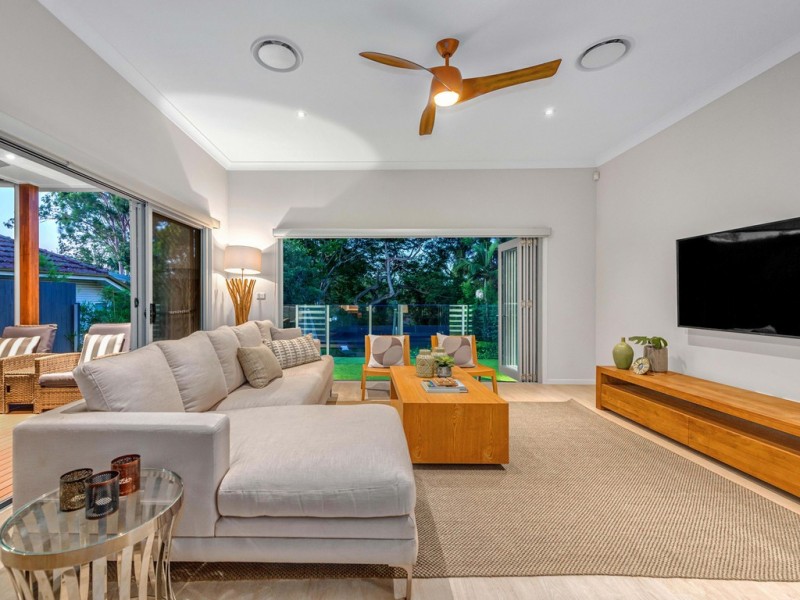 2 Mareeba Road, Ashgrove QLD 4060