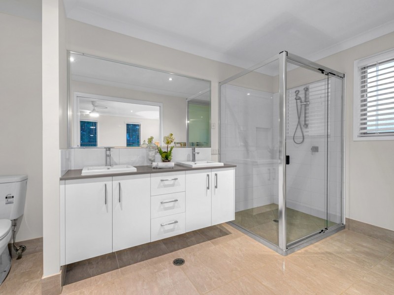 2 Mareeba Road, Ashgrove QLD 4060