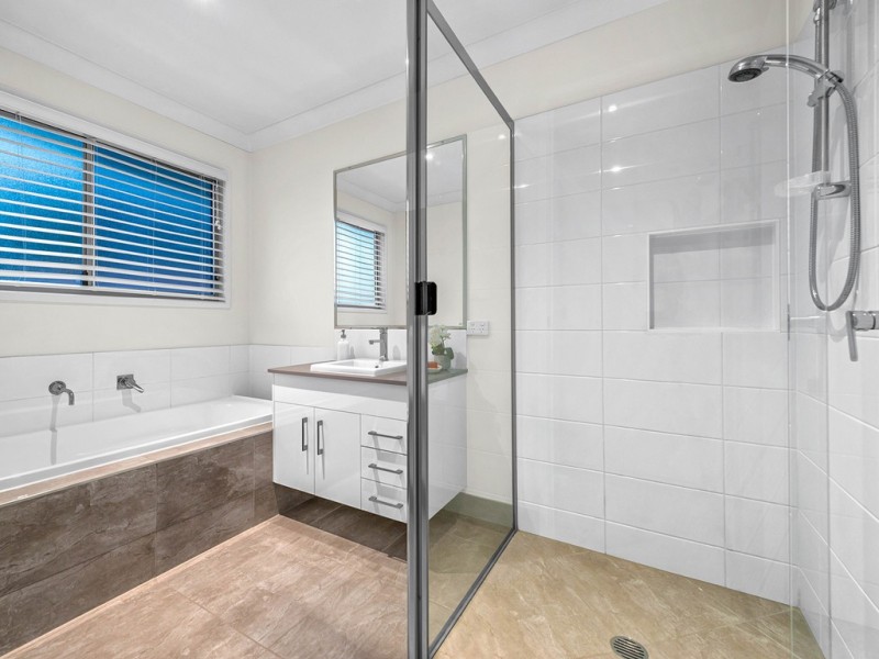 2 Mareeba Road, Ashgrove QLD 4060