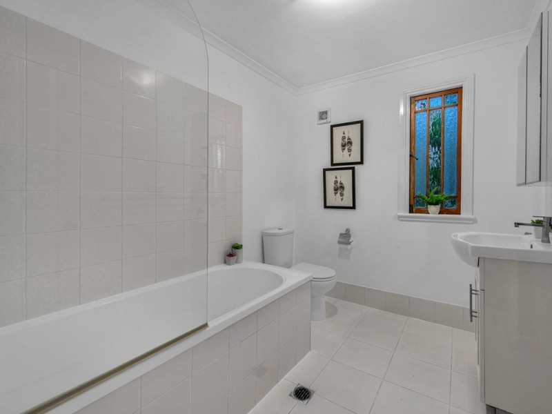 20 Palmer Street, Greenslopes QLD 4120