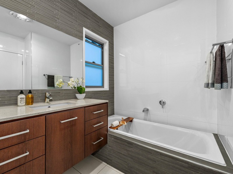 53 Hawthorn Terrace, Red Hill QLD 4059