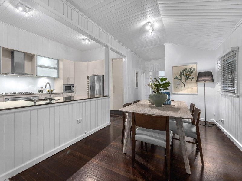 26 Thorn Street, Red Hill QLD 4059