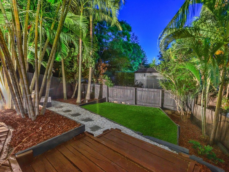 26 Thorn Street, Red Hill QLD 4059