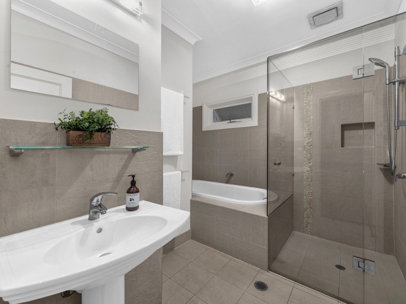 24 Dorrington Drive, Ashgrove QLD 4060