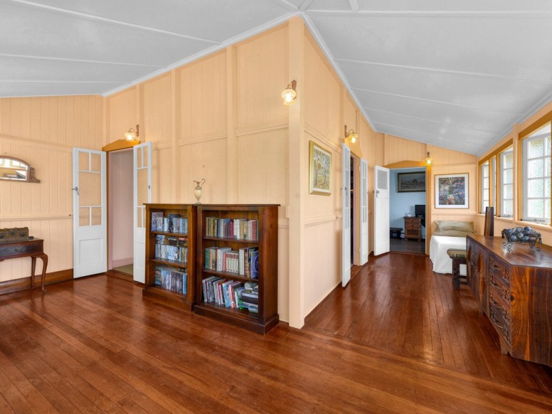 19 Wahroonga Road, Ashgrove QLD 4060