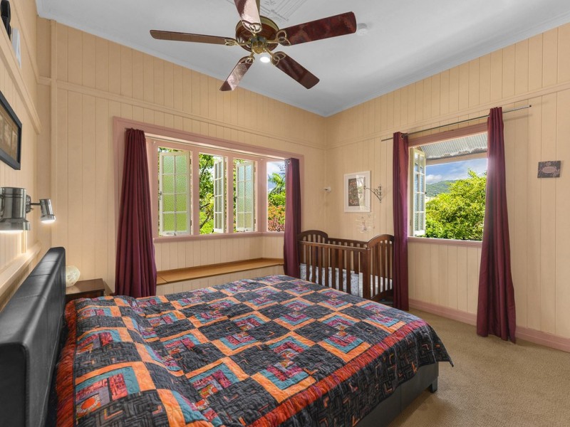 19 Wahroonga Road, Ashgrove QLD 4060