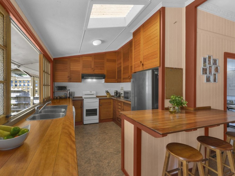 19 Wahroonga Road, Ashgrove QLD 4060