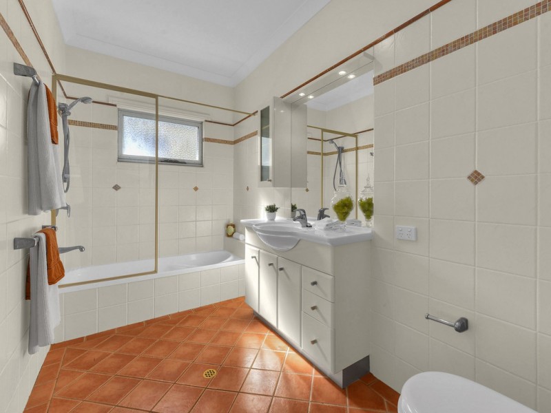 63 Holmesbrook Street, Ashgrove QLD 4060