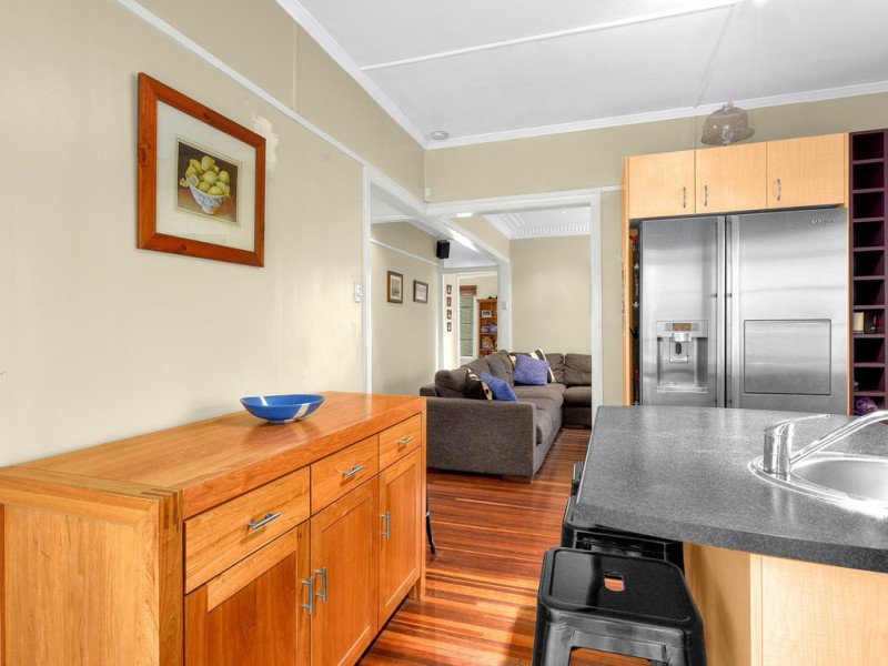 87 Fletcher Parade, Bardon QLD 4065