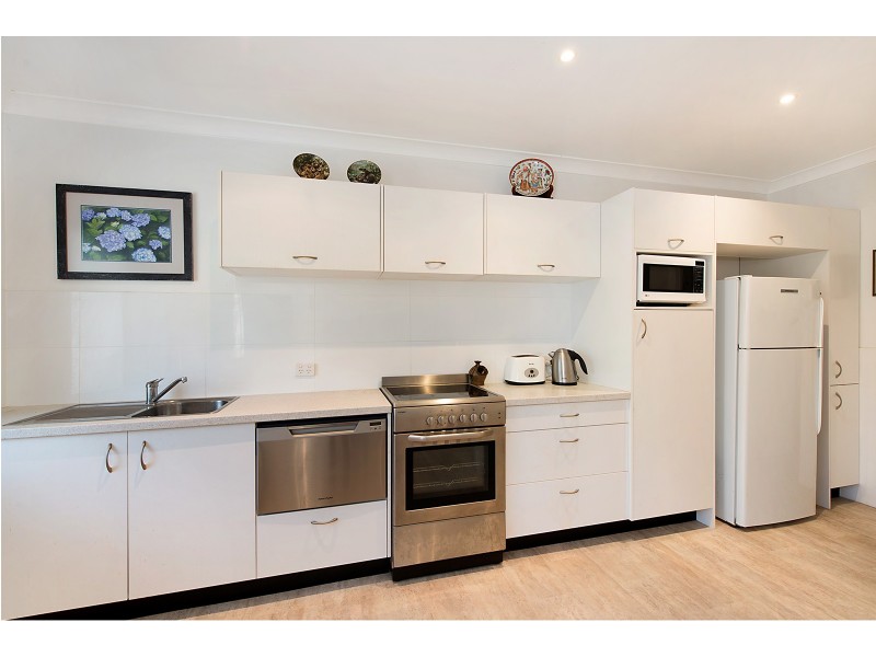 2/2 Glen Parade, Ashgrove QLD 4060