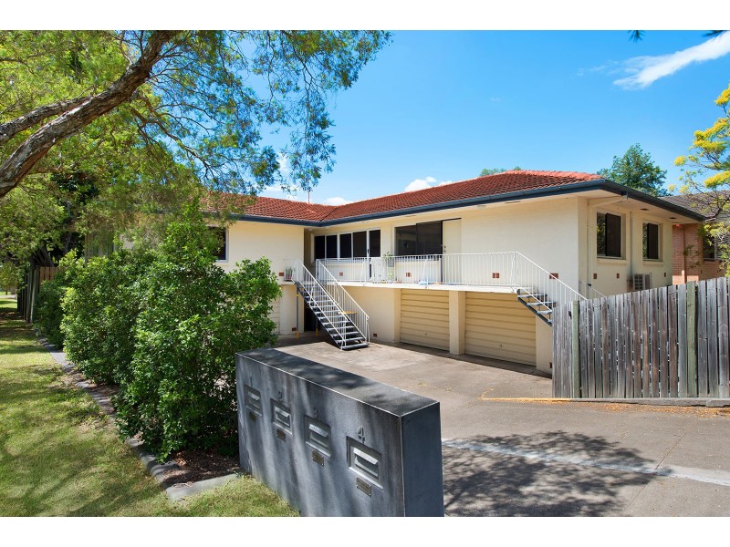 2/2 Glen Parade, Ashgrove QLD 4060