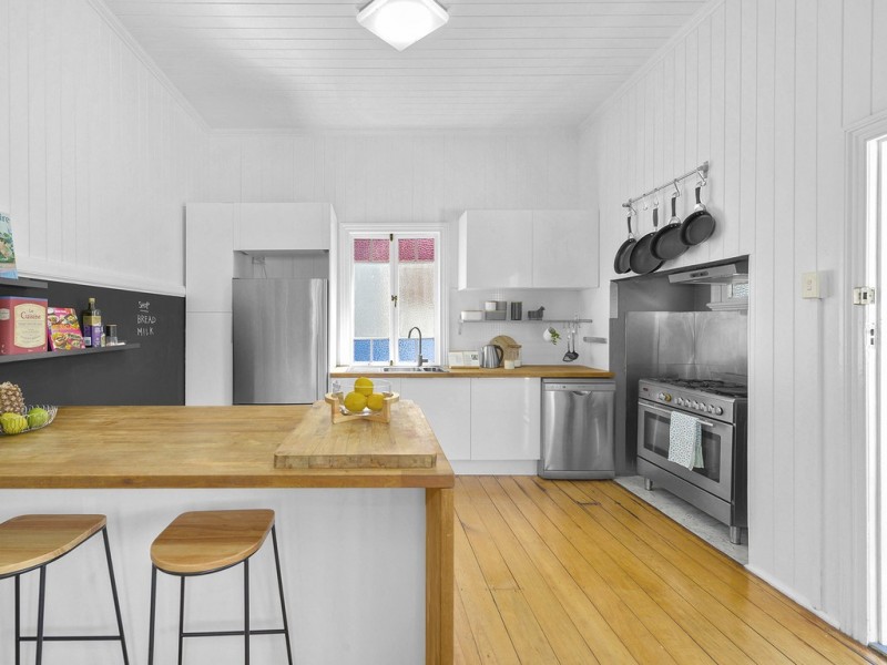 119 Waterworks Road, Ashgrove QLD 4060