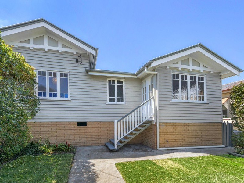 119 Waterworks Road, Ashgrove QLD 4060