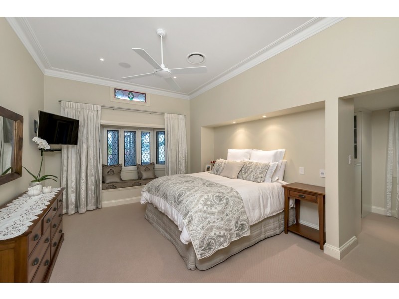 60 Oleander Drive, Ashgrove QLD 4060