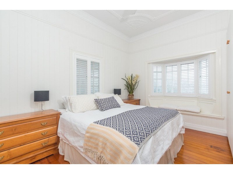 57 Mclean Pde, Ashgrove QLD 4060