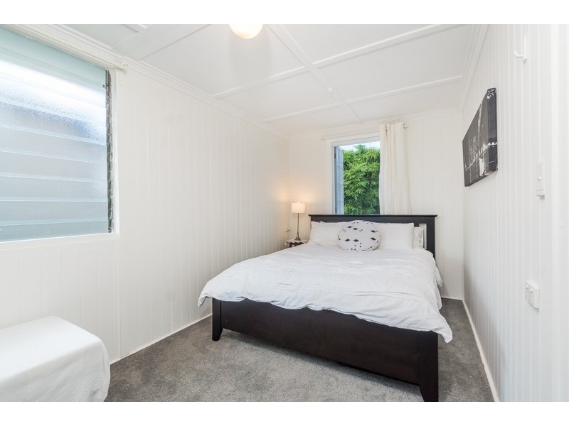 57 Mclean Pde, Ashgrove QLD 4060