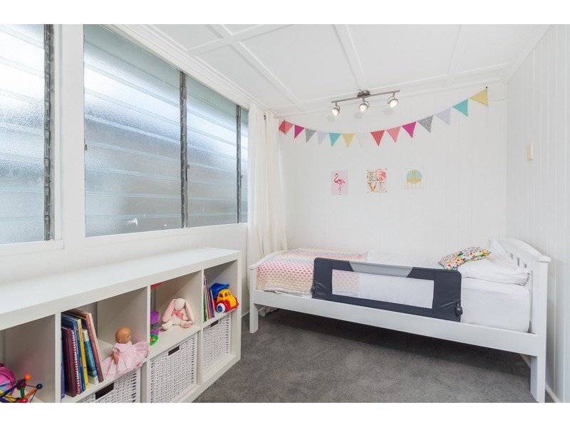 57 Mclean Pde, Ashgrove QLD 4060