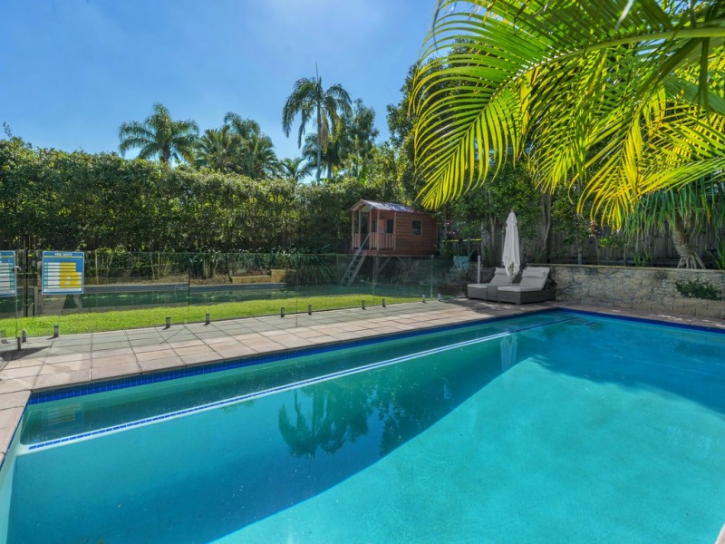 17 Kinnaird Street, Ashgrove QLD 4060