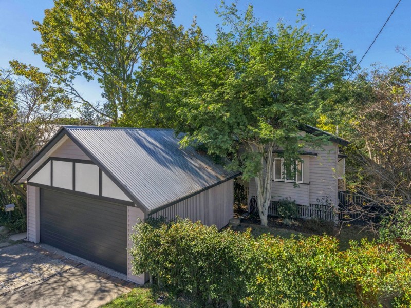 27 Yoku Road, Ashgrove QLD 4060