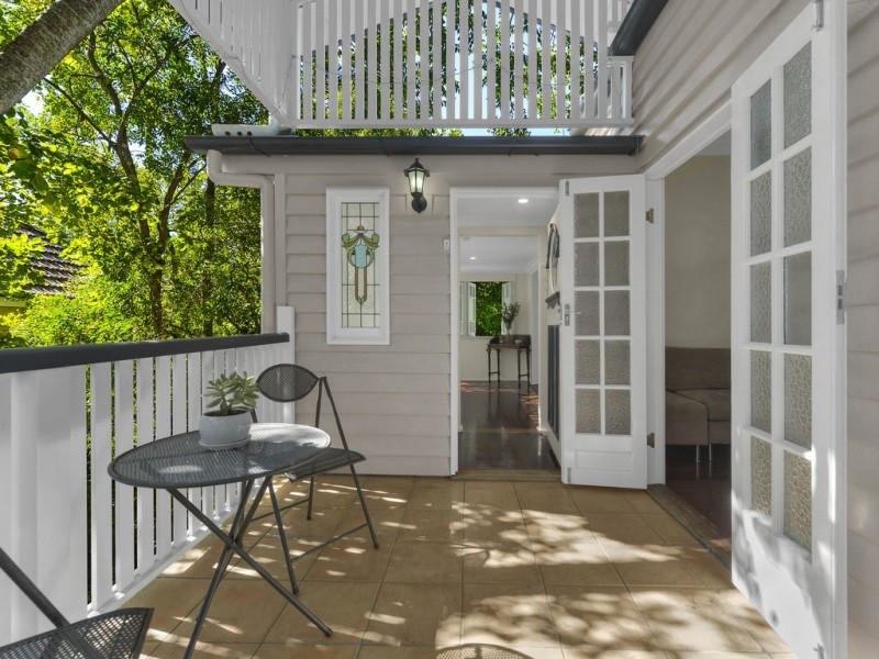 27 Yoku Road, Ashgrove QLD 4060