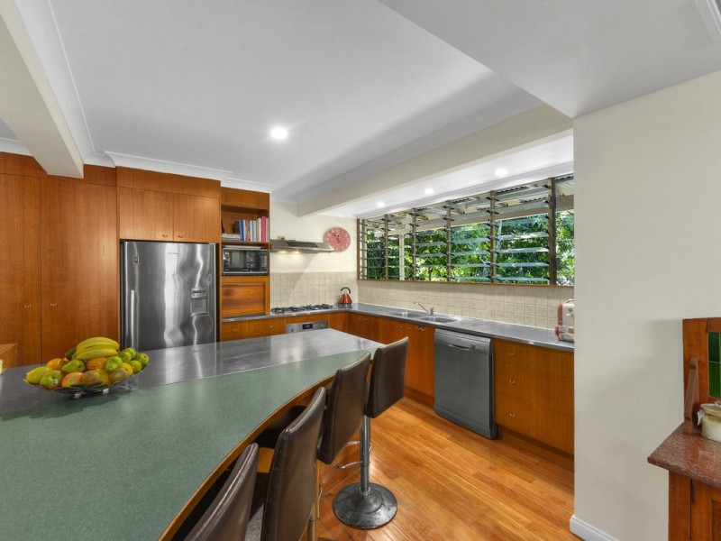 27 Yoku Road, Ashgrove QLD 4060
