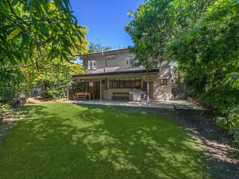 27 Yoku Road, Ashgrove QLD 4060