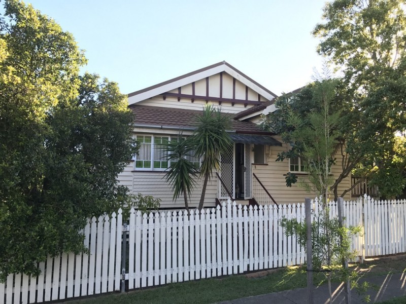 42 Holmesbrook Street, Ashgrove QLD 4060