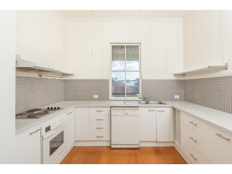 19 Holmesbrook St, Ashgrove QLD 4060