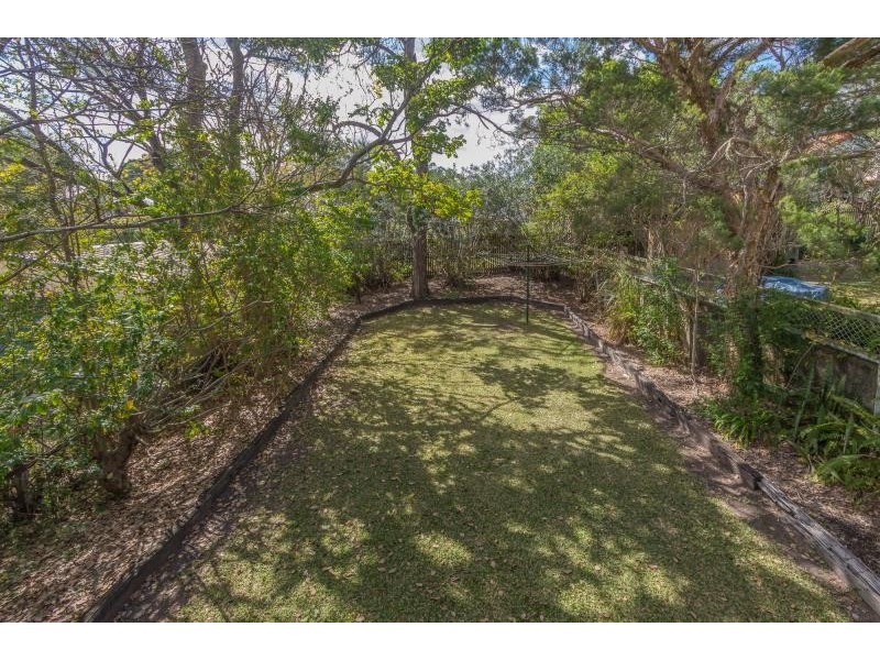 19 Holmesbrook St, Ashgrove QLD 4060