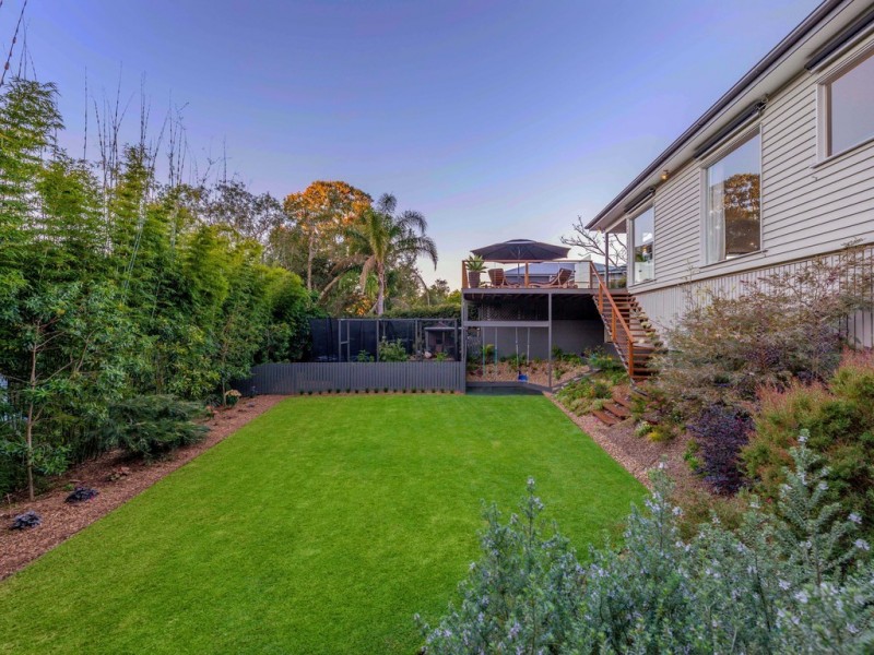 11 Dovedale Crescent, Ashgrove QLD 4060