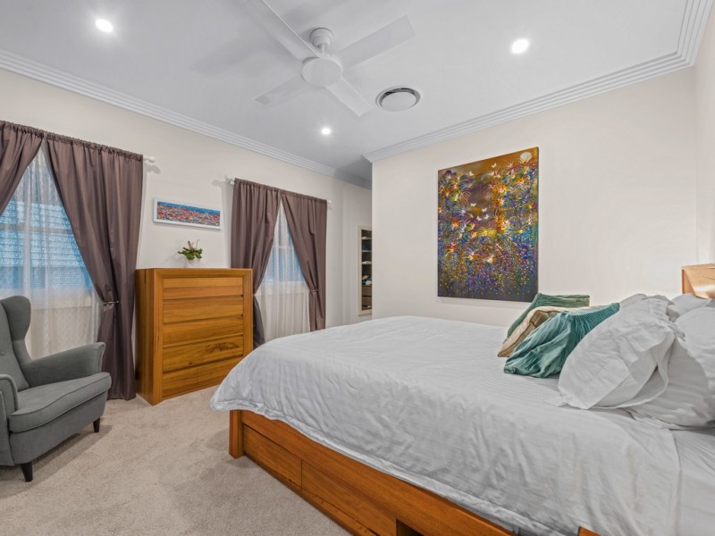 11 Dovedale Crescent, Ashgrove QLD 4060