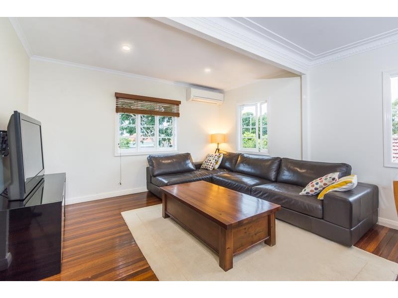 14 Farrell Street, Ashgrove QLD 4060