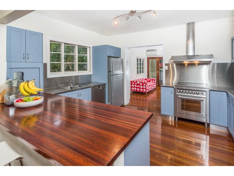 14 Farrell Street, Ashgrove QLD 4060