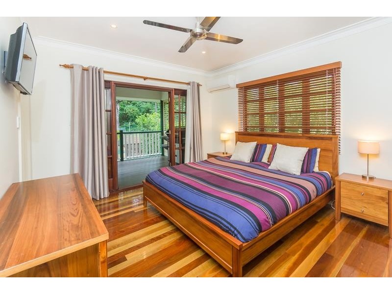 14 Farrell Street, Ashgrove QLD 4060
