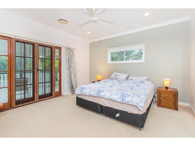 10 Grand Parade, Ashgrove QLD 4060