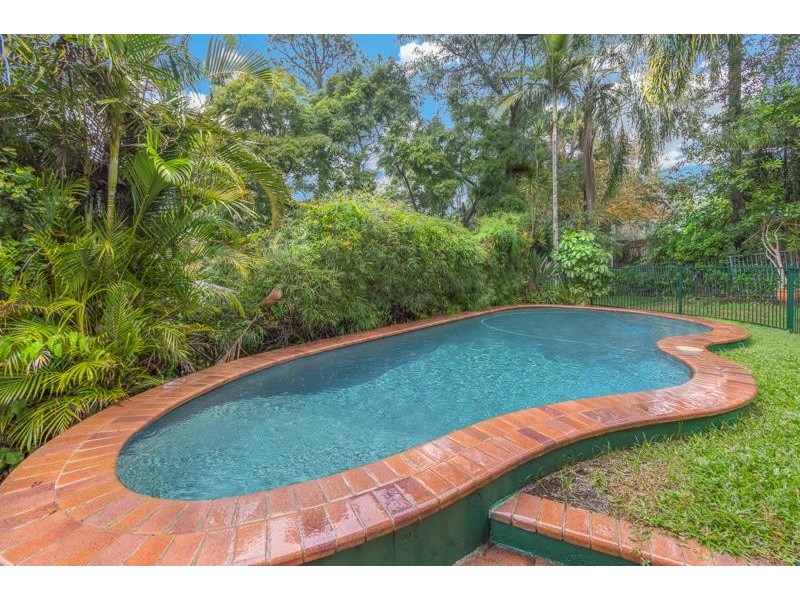 10 Grand Parade, Ashgrove QLD 4060
