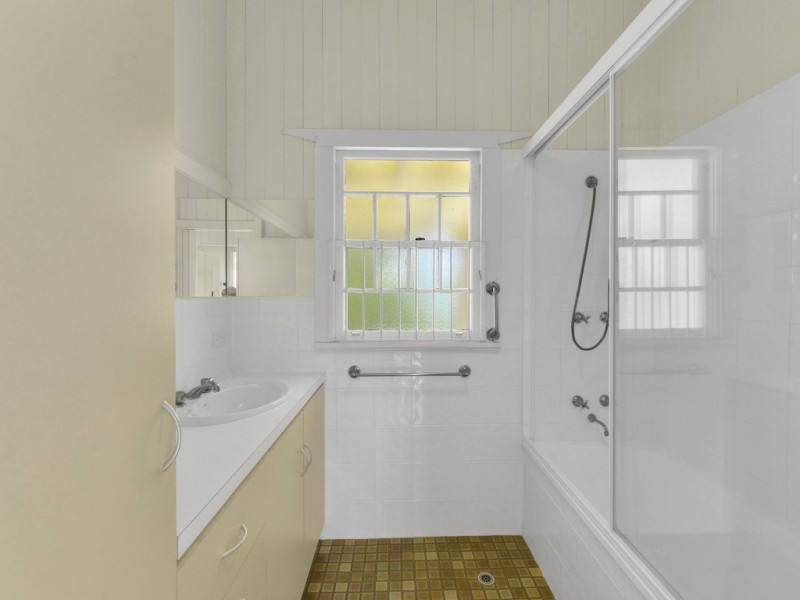 21 Trout Street, Ashgrove QLD 4060