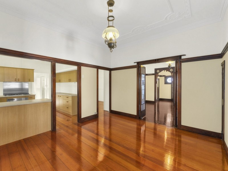 21 Trout Street, Ashgrove QLD 4060