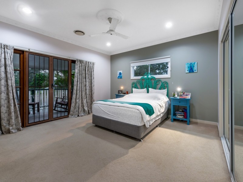 10 Grand Parade, Ashgrove QLD 4060