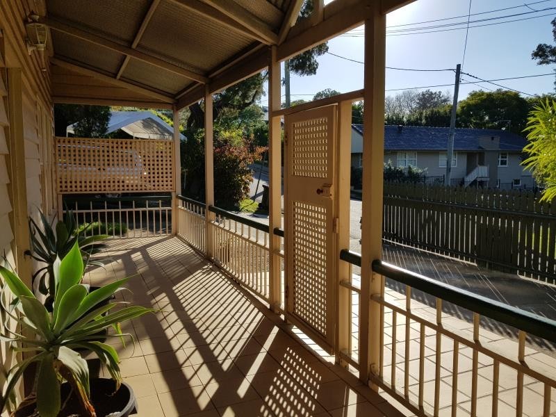 1/73 Gower St, Toowong QLD 4066