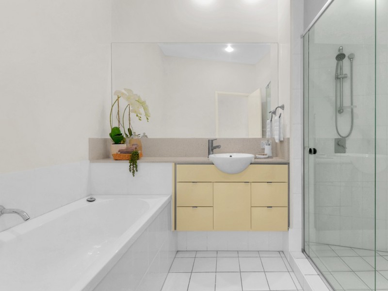 U1101/18 Manning Street, Milton QLD 4064