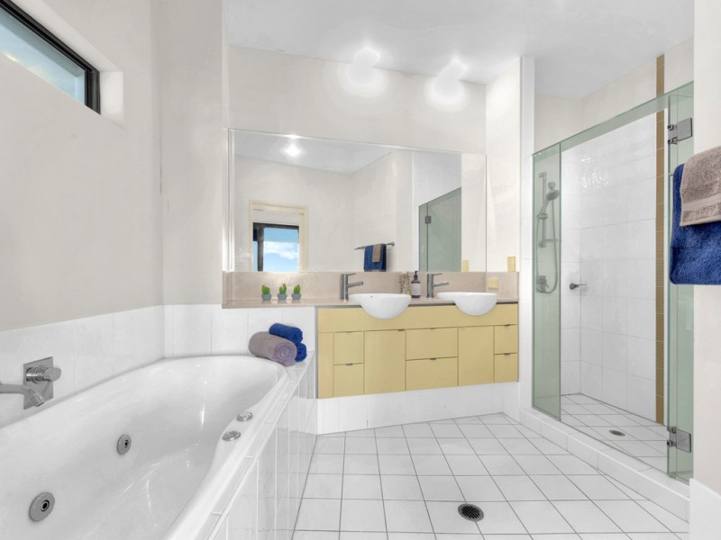 U1101/18 Manning Street, Milton QLD 4064