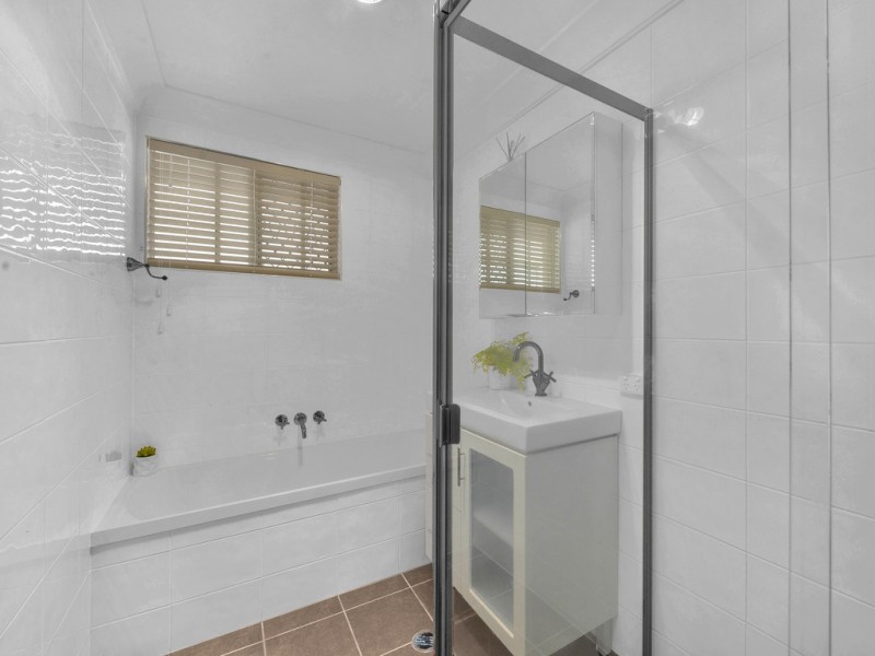 27 Arinya Road, Ashgrove QLD 4060