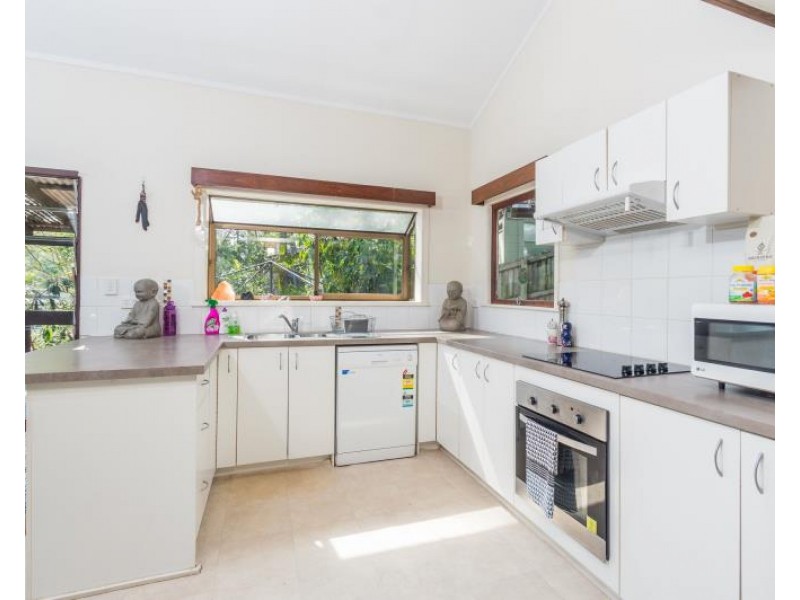 5 Balmore Street, Indooroopilly QLD 4068