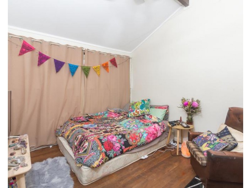 5 Balmore Street, Indooroopilly QLD 4068