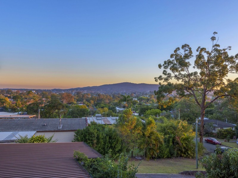 63 Illawarra Street, Everton Park QLD 4053