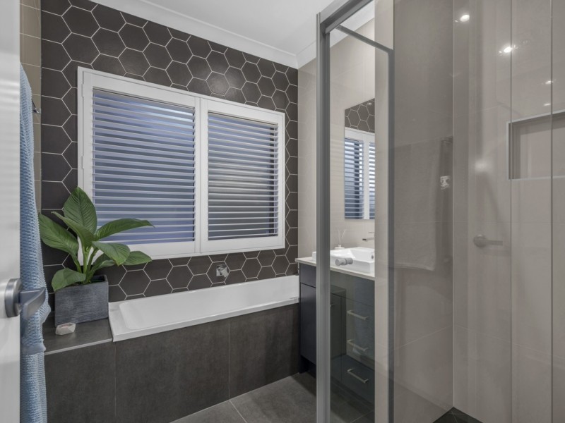 63 Illawarra Street, Everton Park QLD 4053