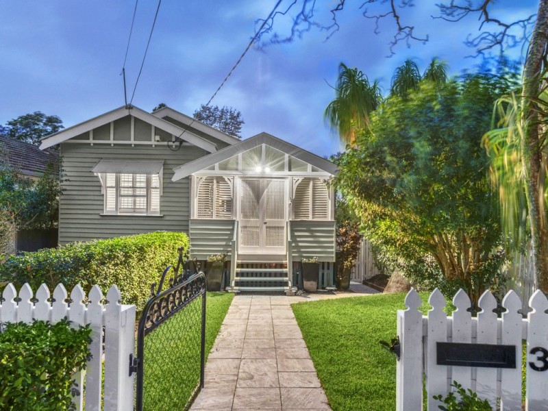 31 Woodland Street, Ashgrove QLD 4060